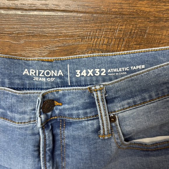 Arizona Men’s Jeans size 34x32 medium light wash - Picture 5 of 6